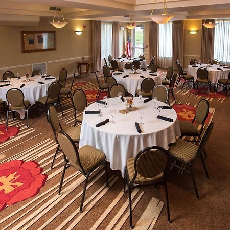 Hilton Garden Inn Вустер Экстерьер фото