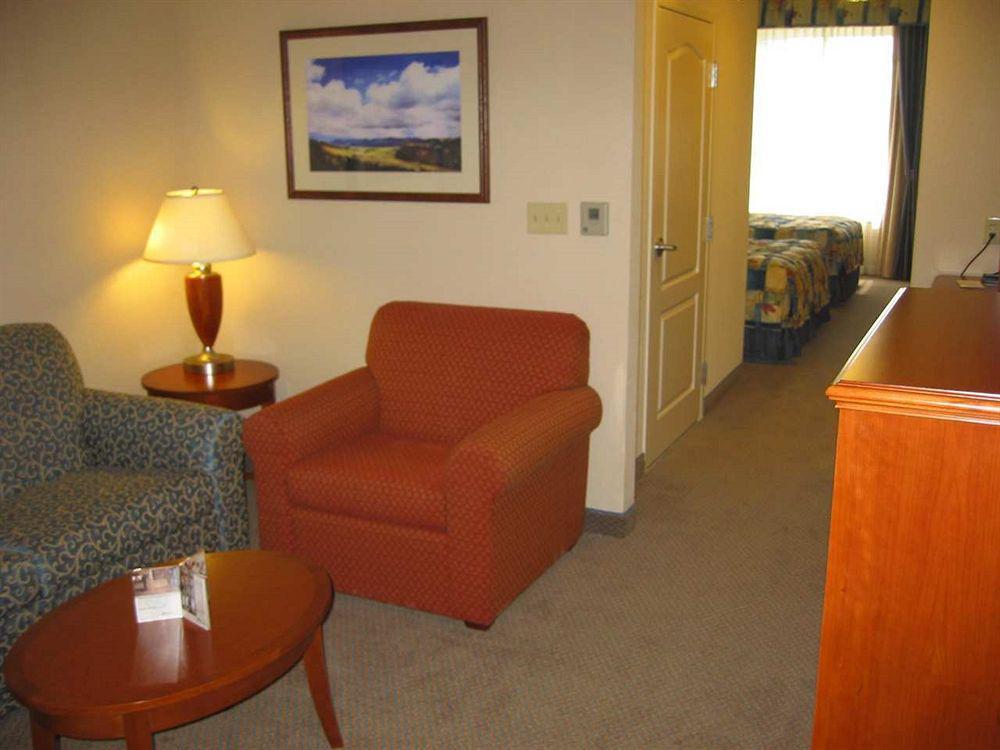 Hilton Garden Inn Вустер Номер фото