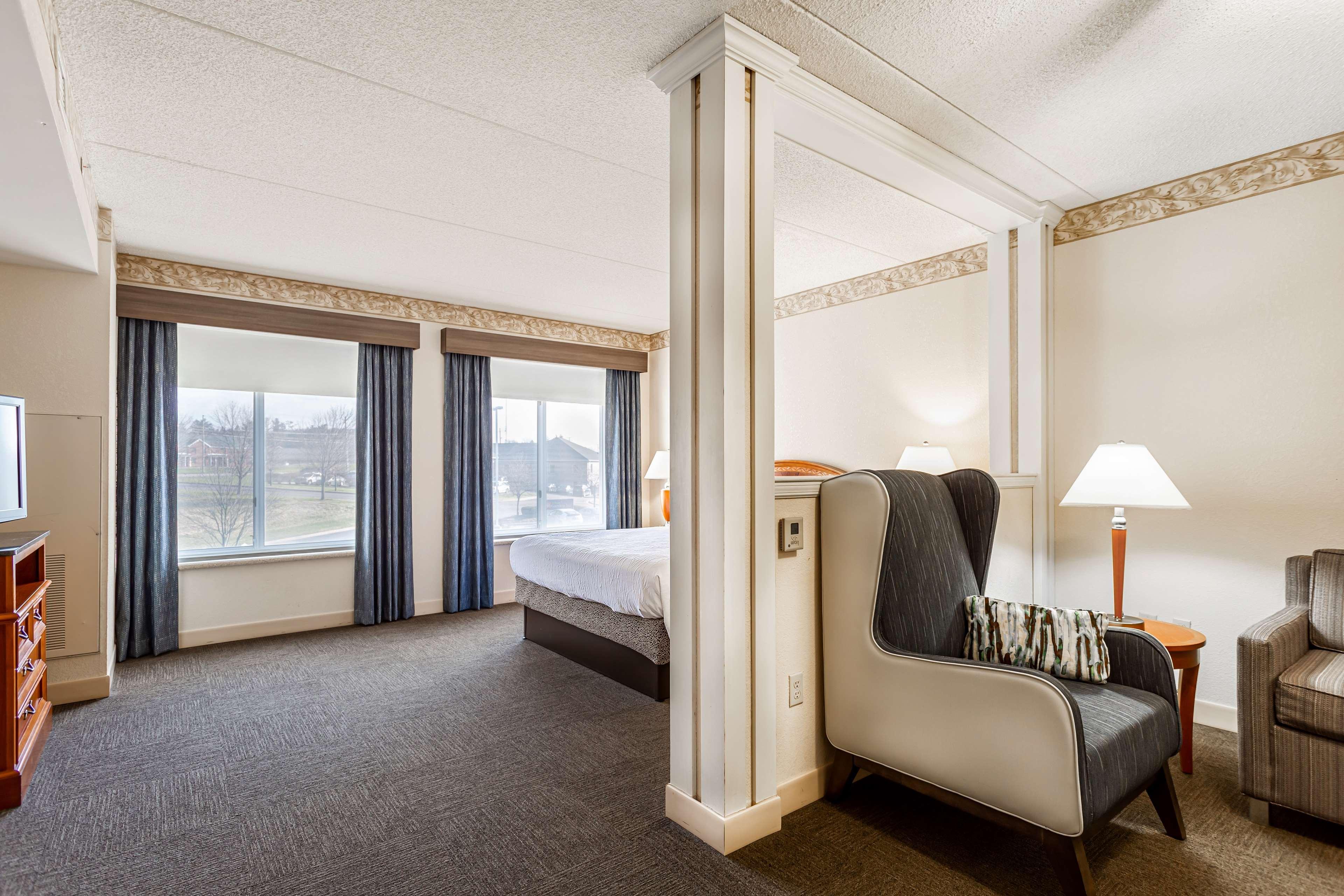 Hilton Garden Inn Вустер Экстерьер фото