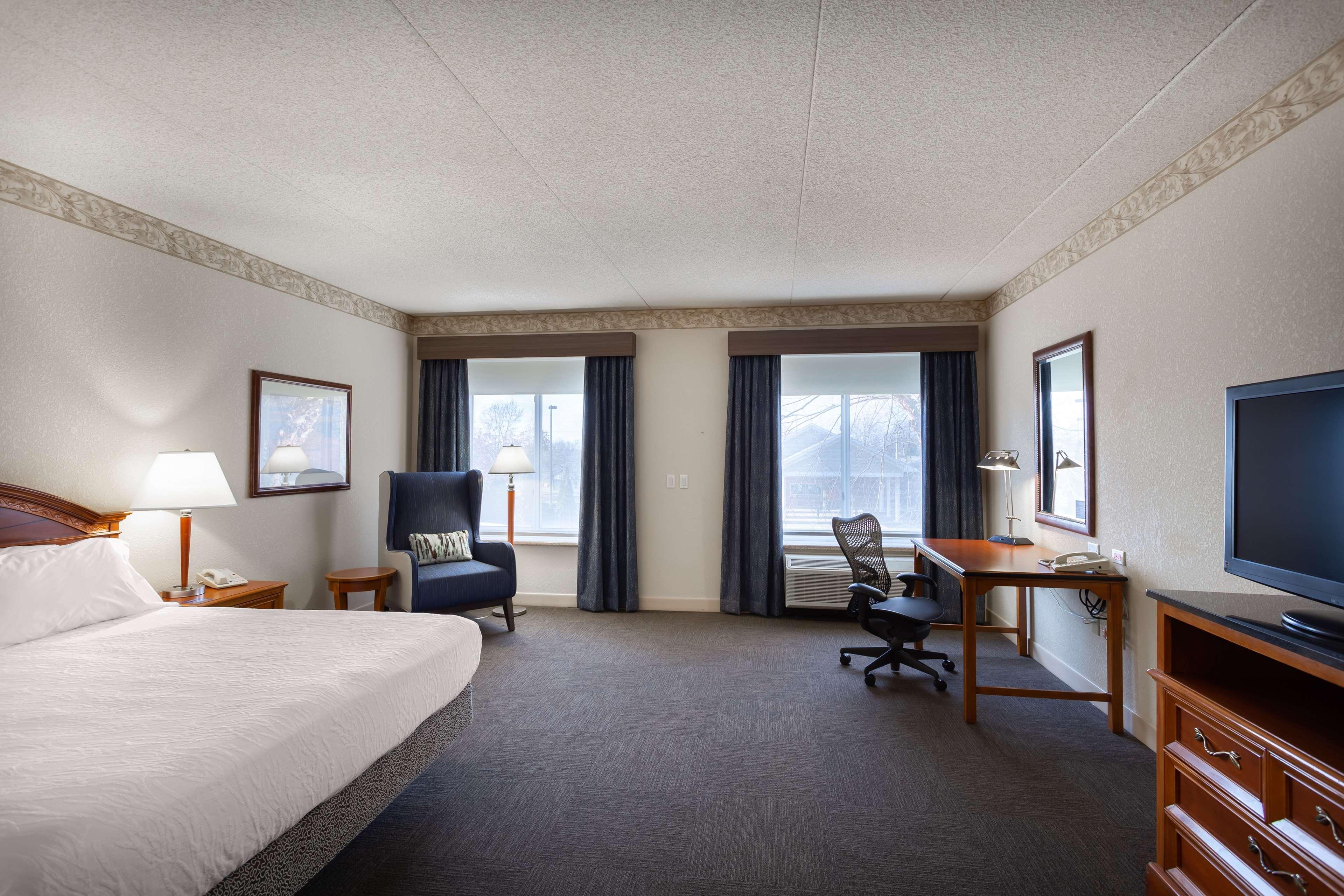 Hilton Garden Inn Вустер Экстерьер фото