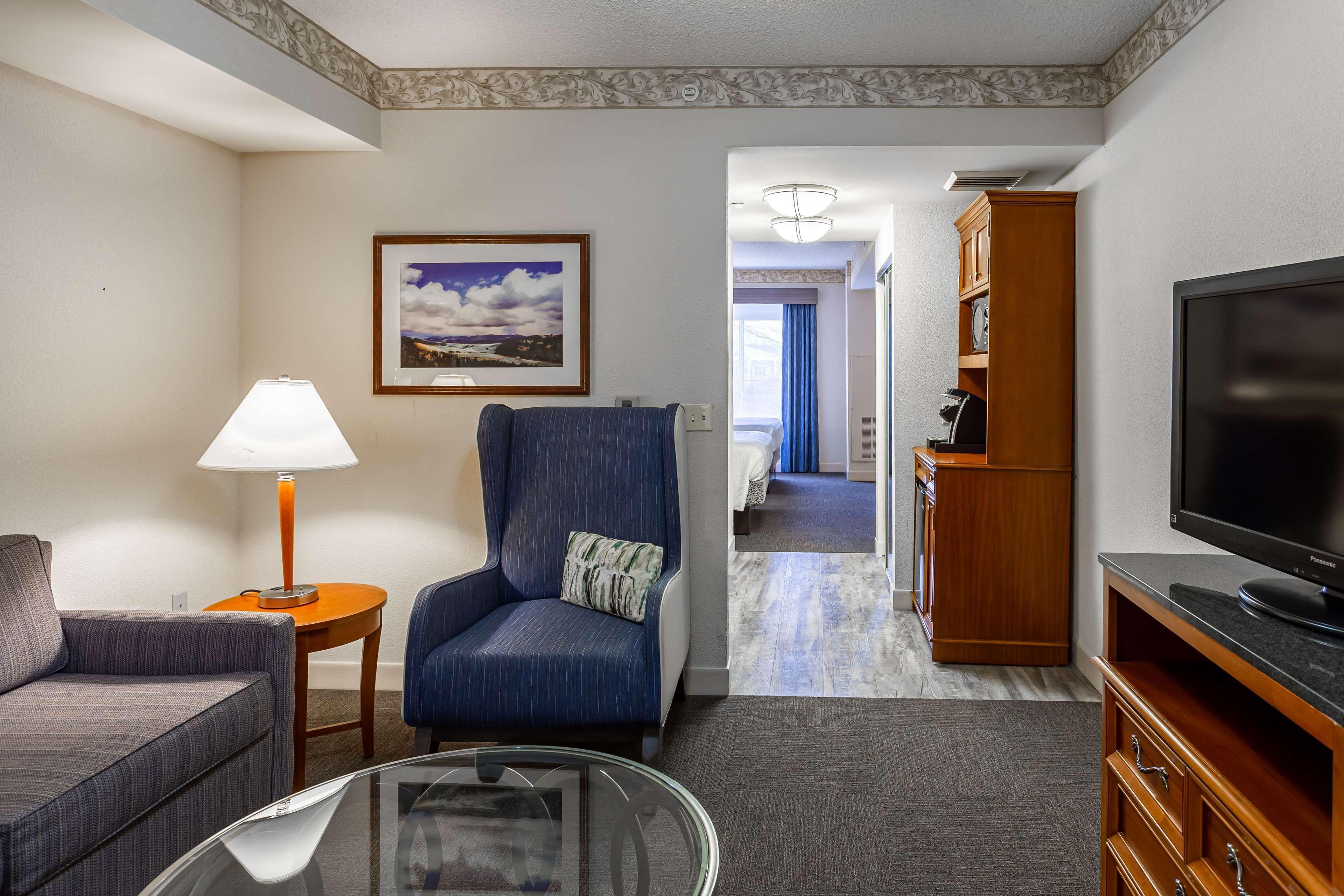 Hilton Garden Inn Вустер Экстерьер фото