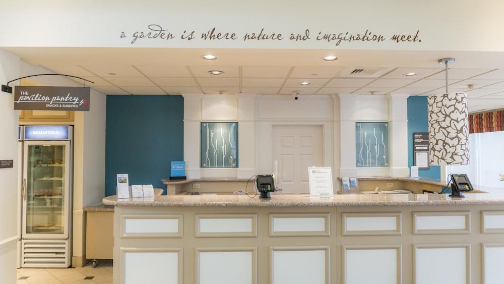 Hilton Garden Inn Вустер Экстерьер фото