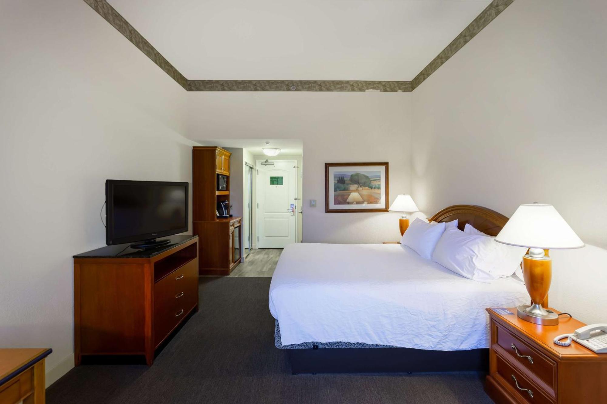 Hilton Garden Inn Вустер Экстерьер фото